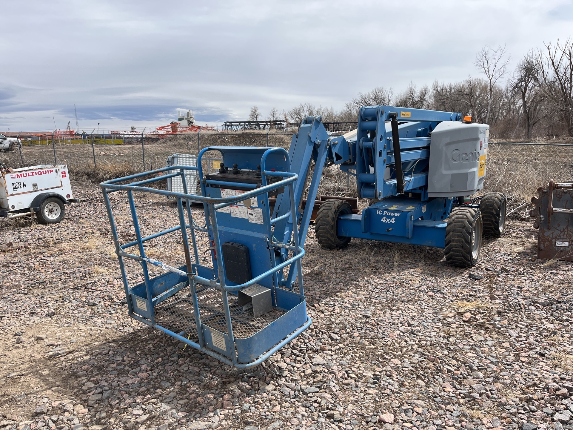 2013 Genie Z-45/25J 4WD Diesel Articulating Boom Lift