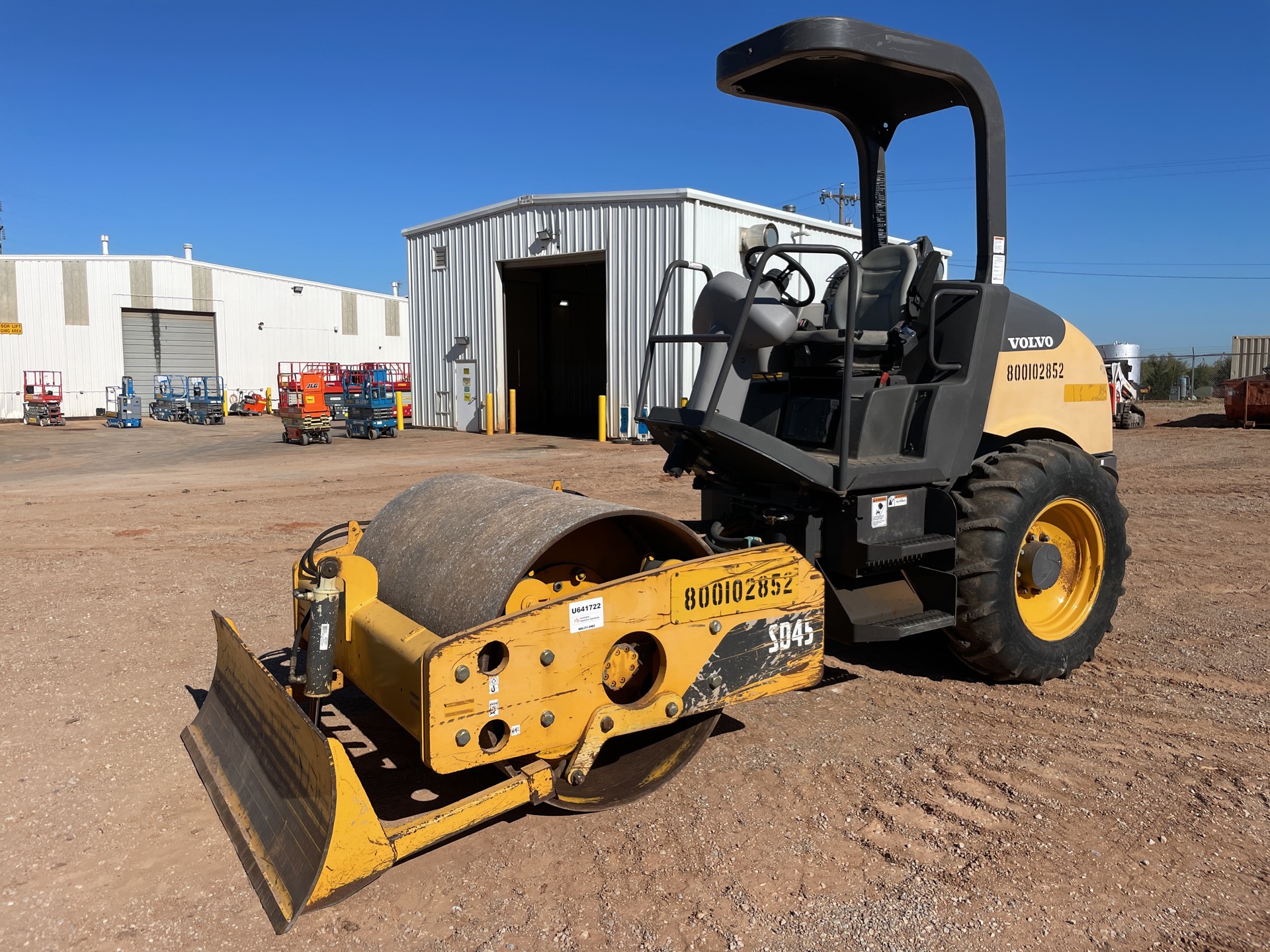 2016 Volvo SD45 Smooth Drum Compactor