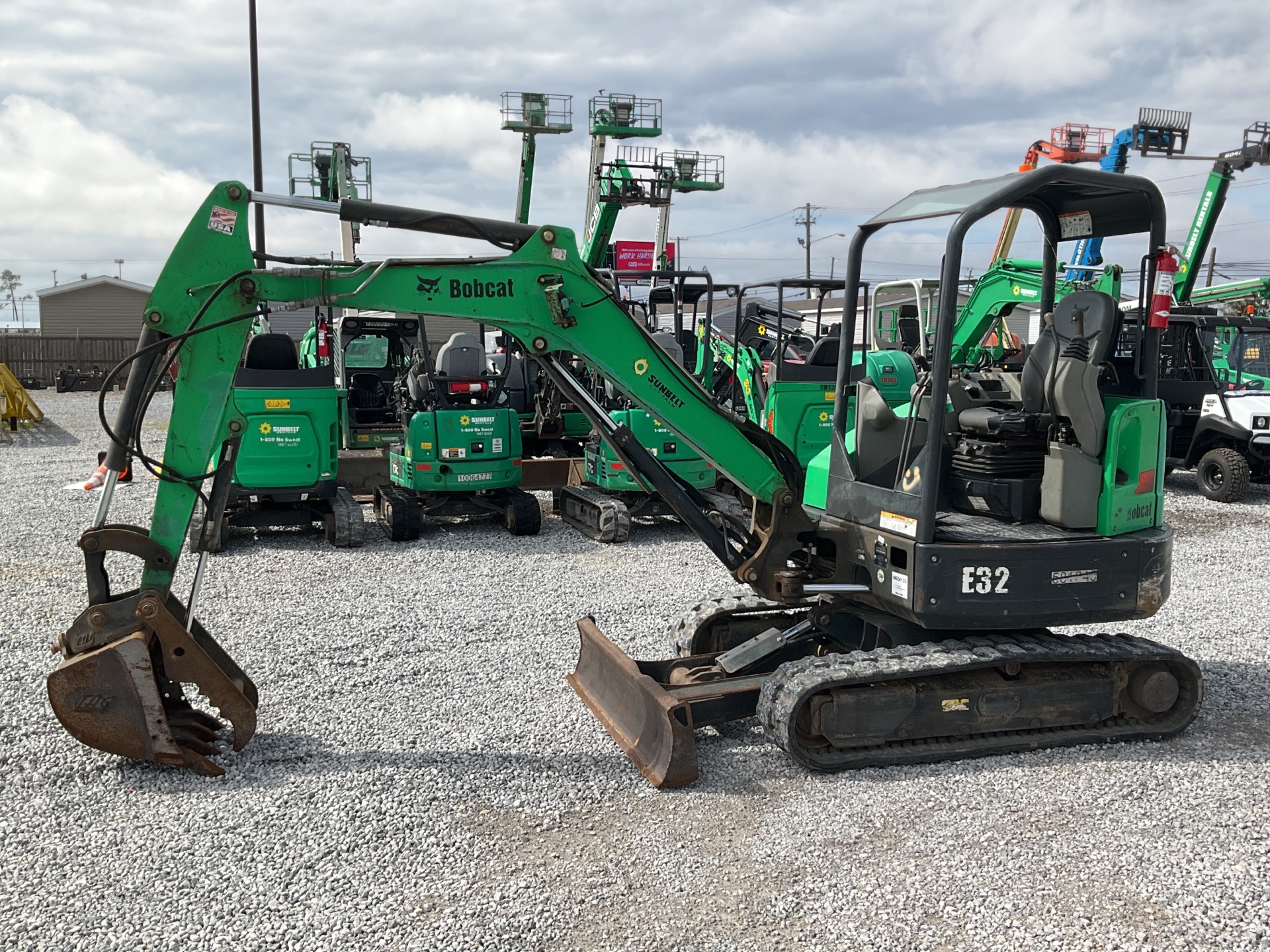 2014 Bobcat E32 Mini Excavator