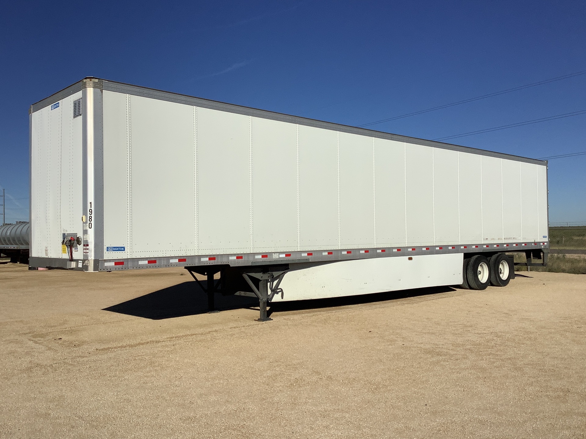 2019 Stoughton 52 ft 8 in x 102 in T/A Van Trailer