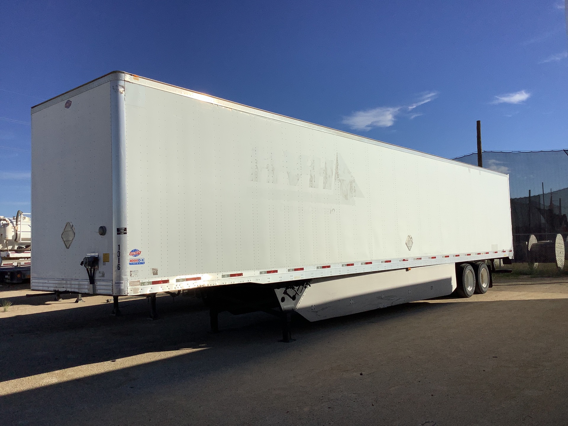 2013 Utility 52 ft 8 in x 108 in T/A Van Trailer