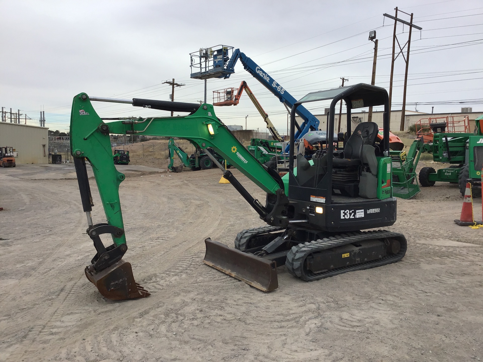 2016 Bobcat E32i Mini Excavator