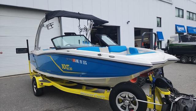 2015 MasterCraft NXT 20