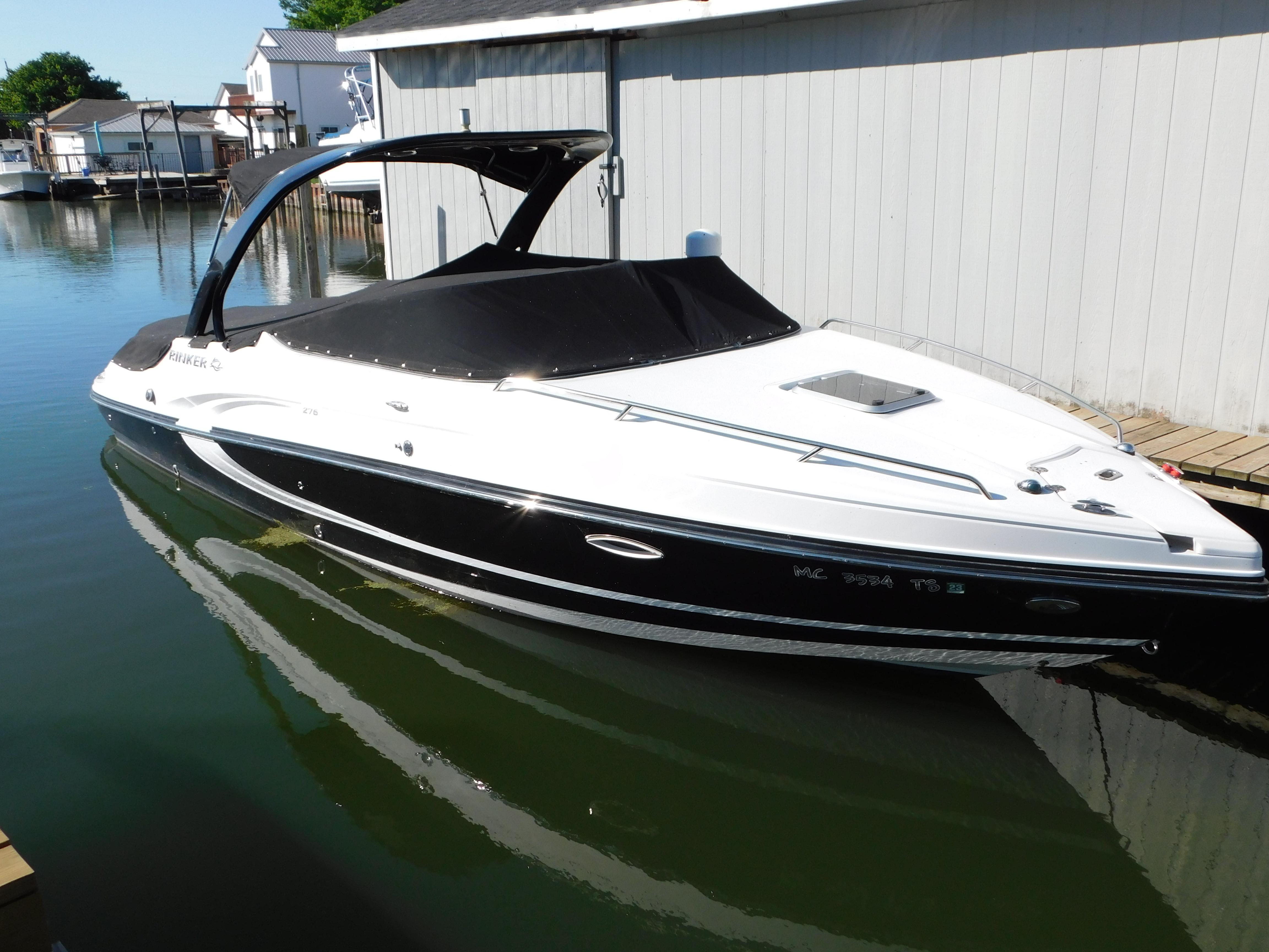 2013 Rinker 276 Captiva Cuddy