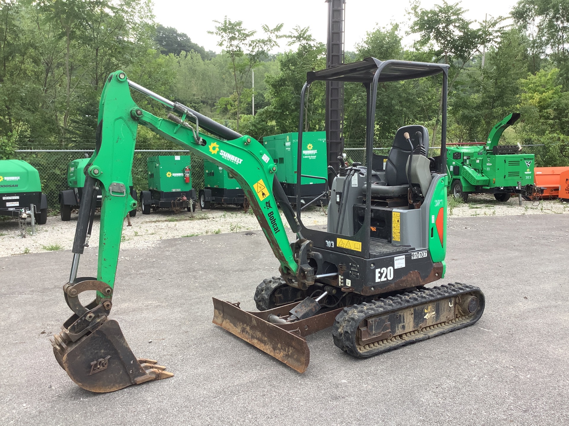 2016 Bobcat E20 Mini Excavator