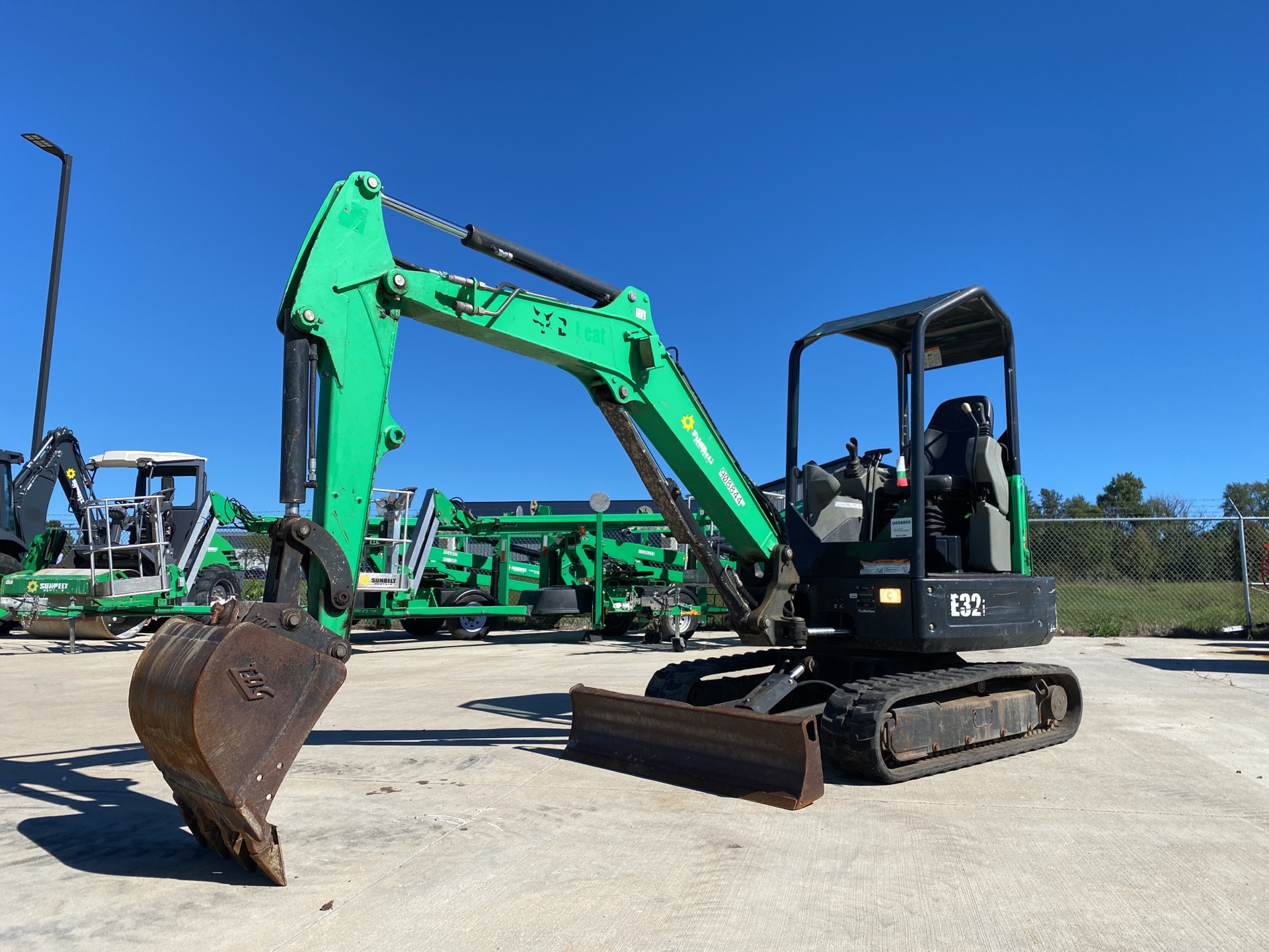 2016 Bobcat E32i Mini Excavator