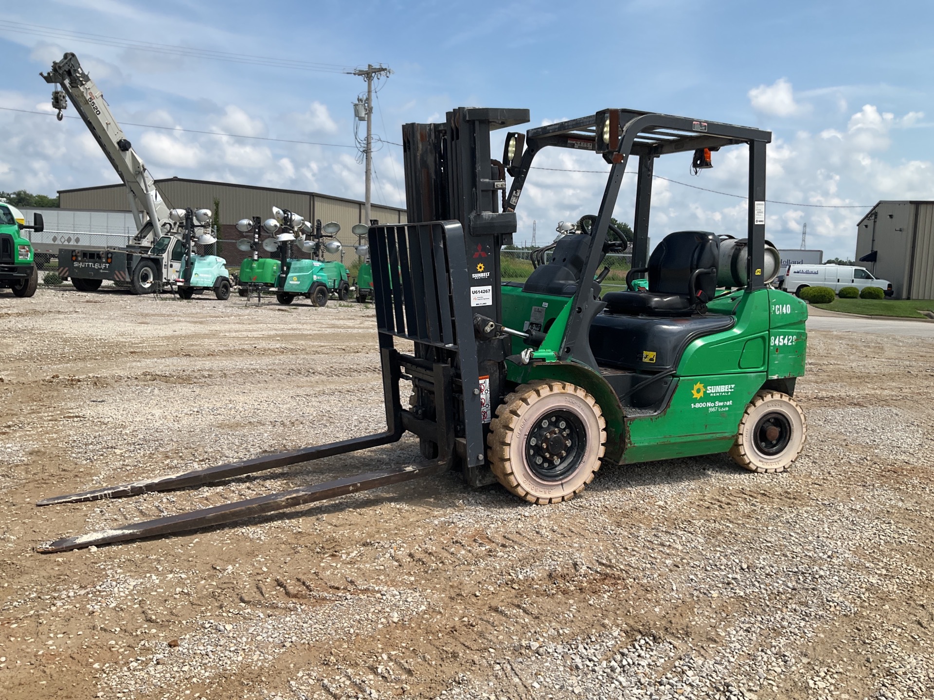 2016 Mitsubishi FG25N 4600 lb Pneumatic Tire Forklift