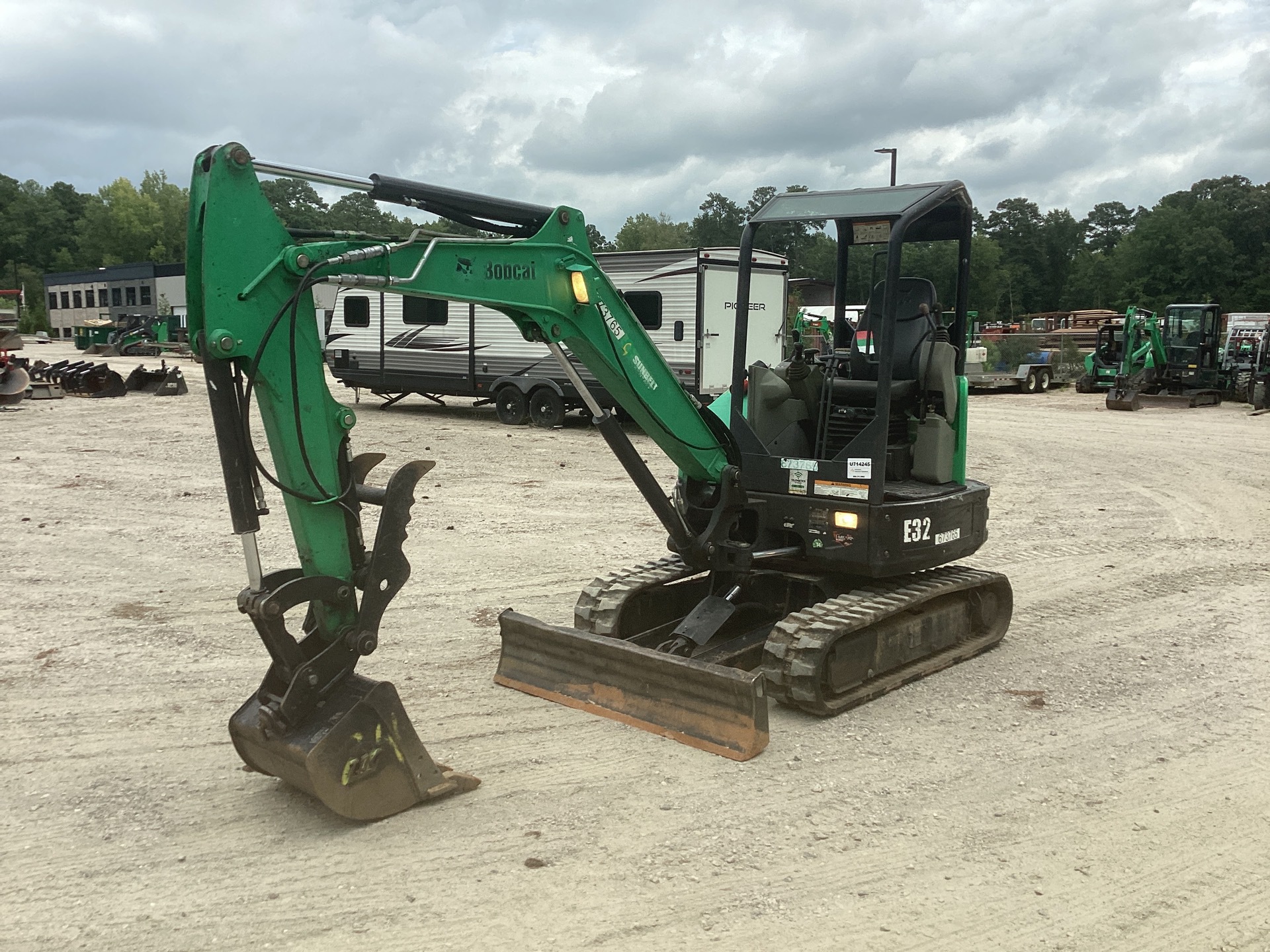 2014 Bobcat E32 Mini Excavator