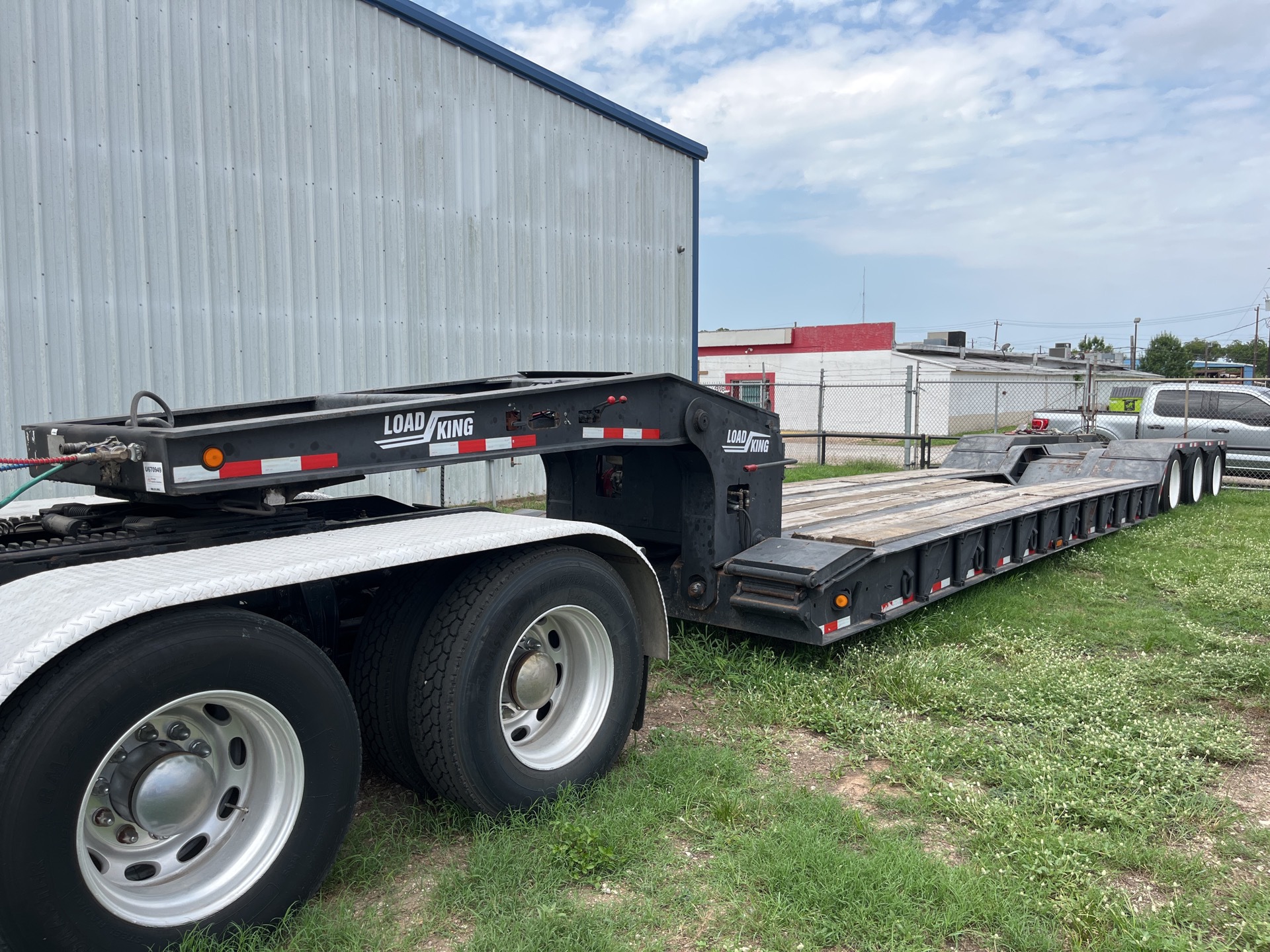 2012 Load King 52 ft Tri/A Flatbed Trailer