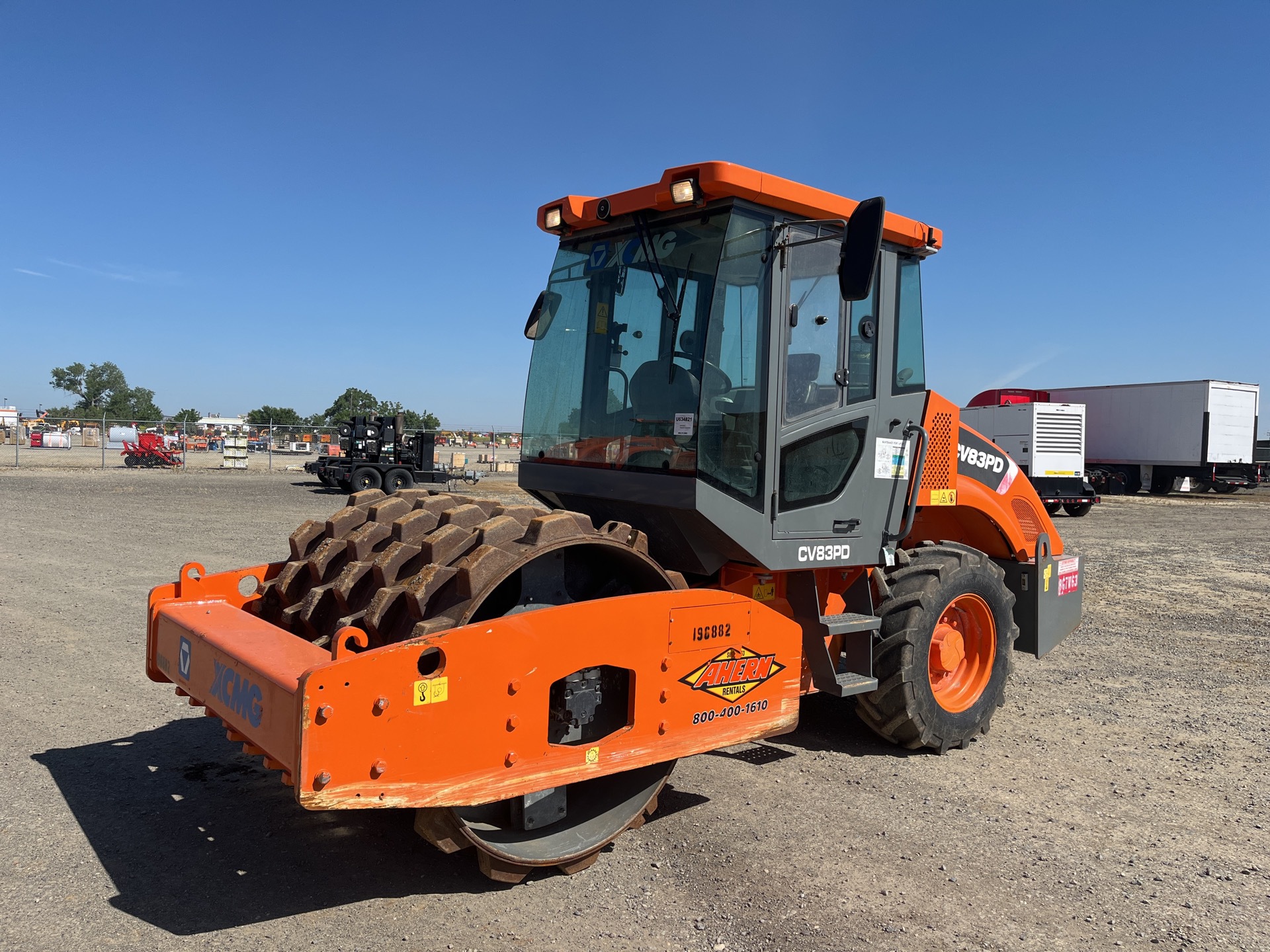 2017 XCMG CV83PD Smooth Drum Compactor