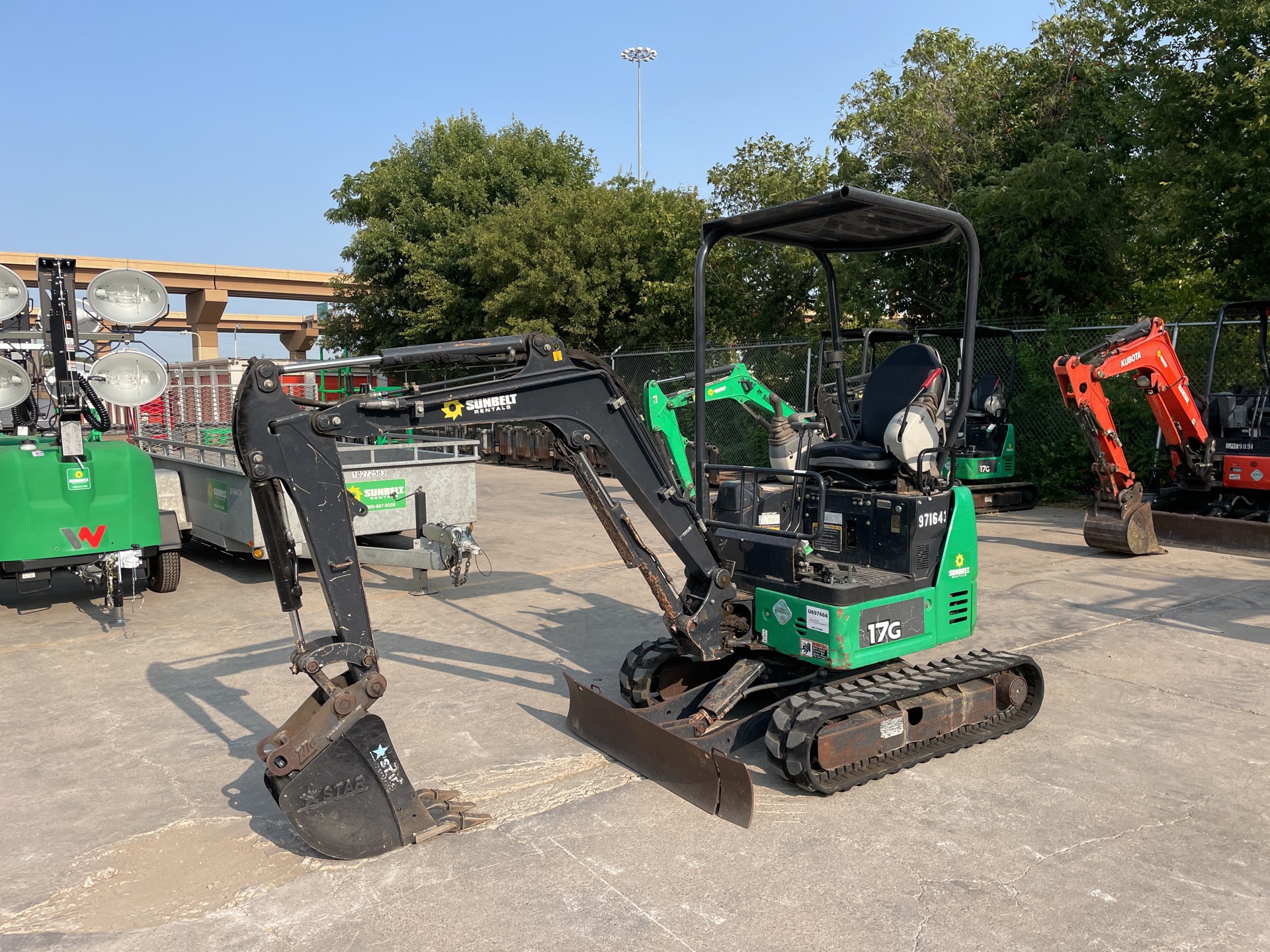 2017 John Deere 17G Mini Excavator