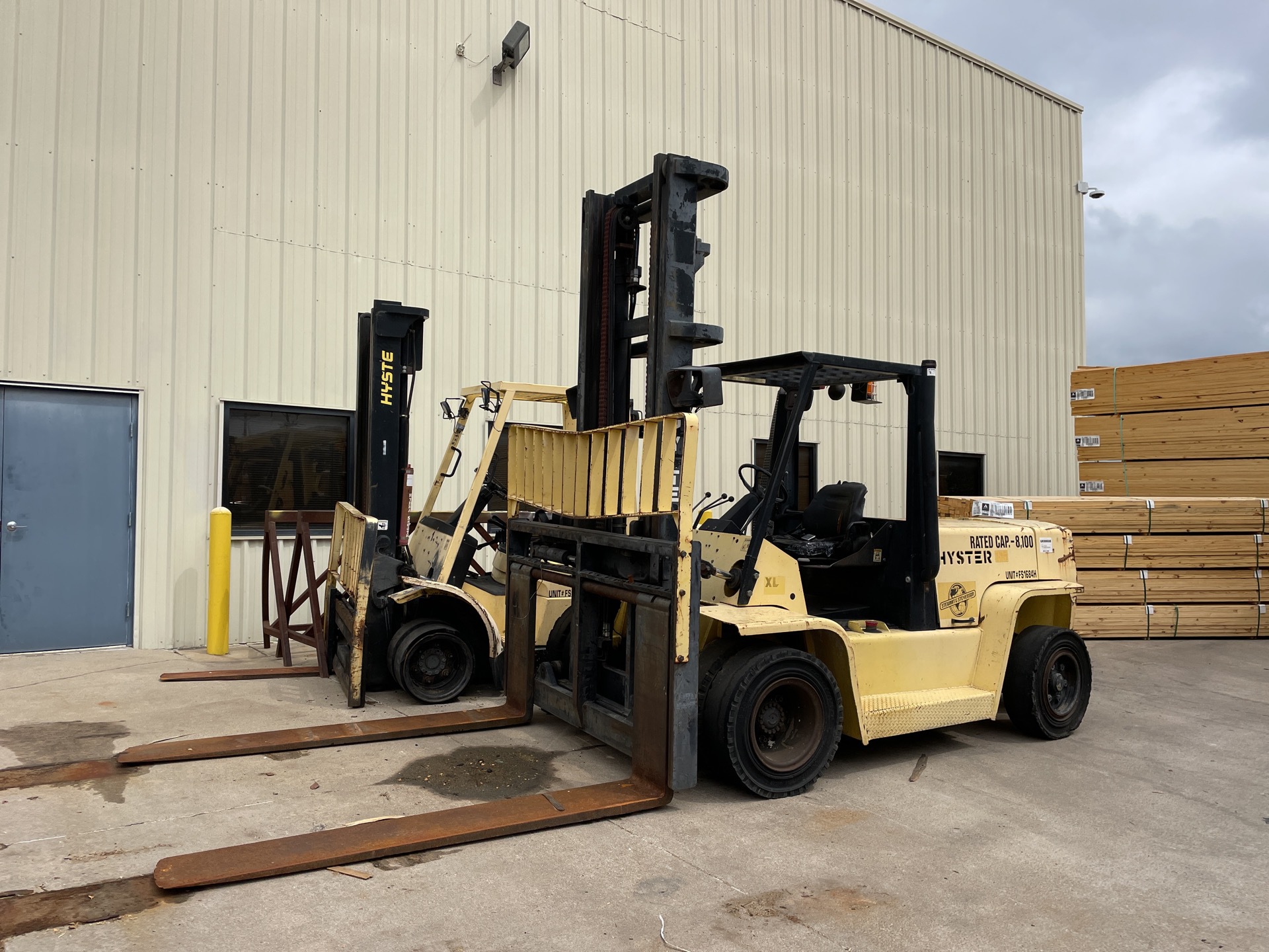 2004 Hyster H135XL2 12650 lb Cushion Tire Forklift