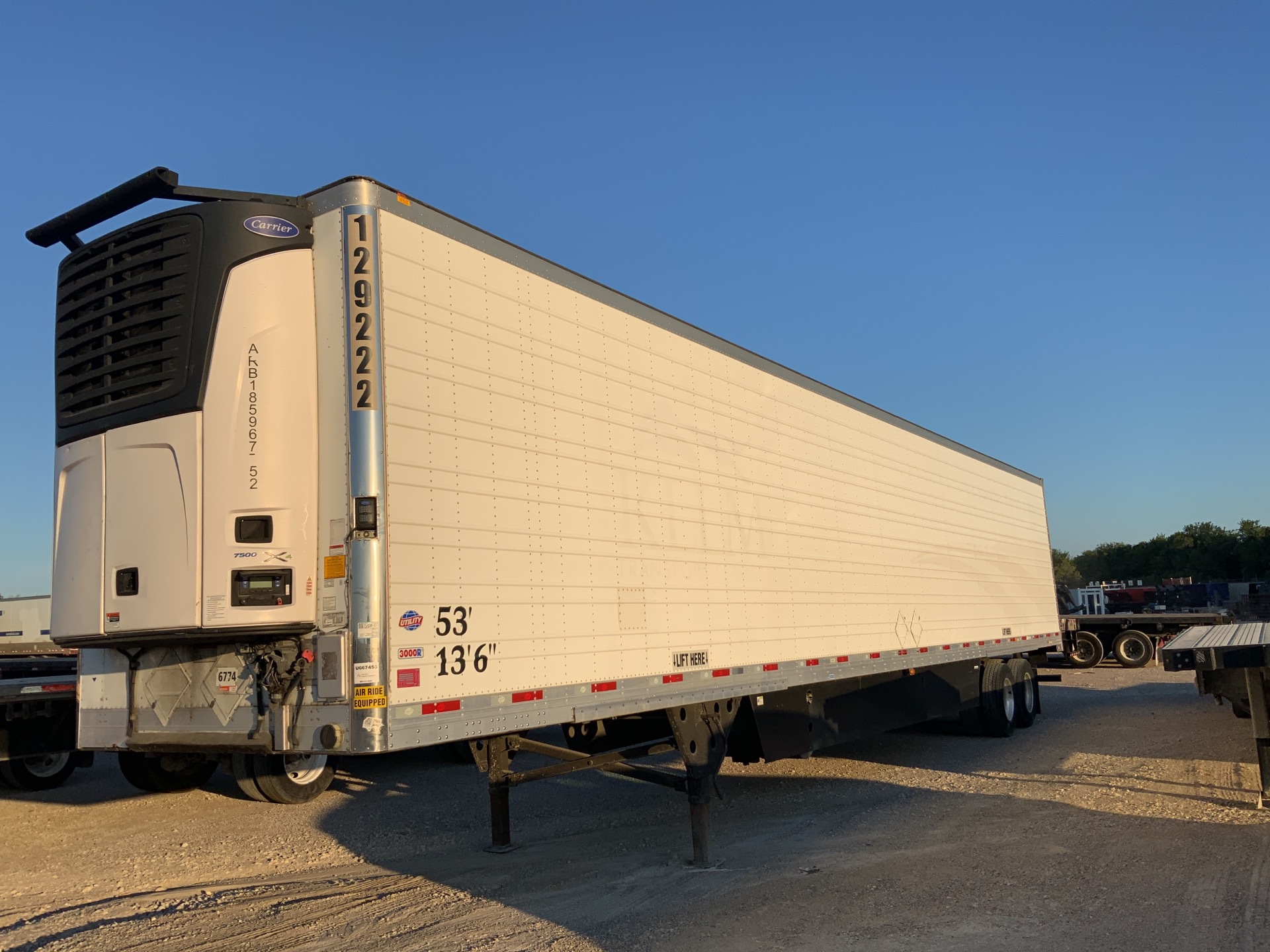 2019 Utility 53 ft x 102 in T/A Refrigerated Trailer