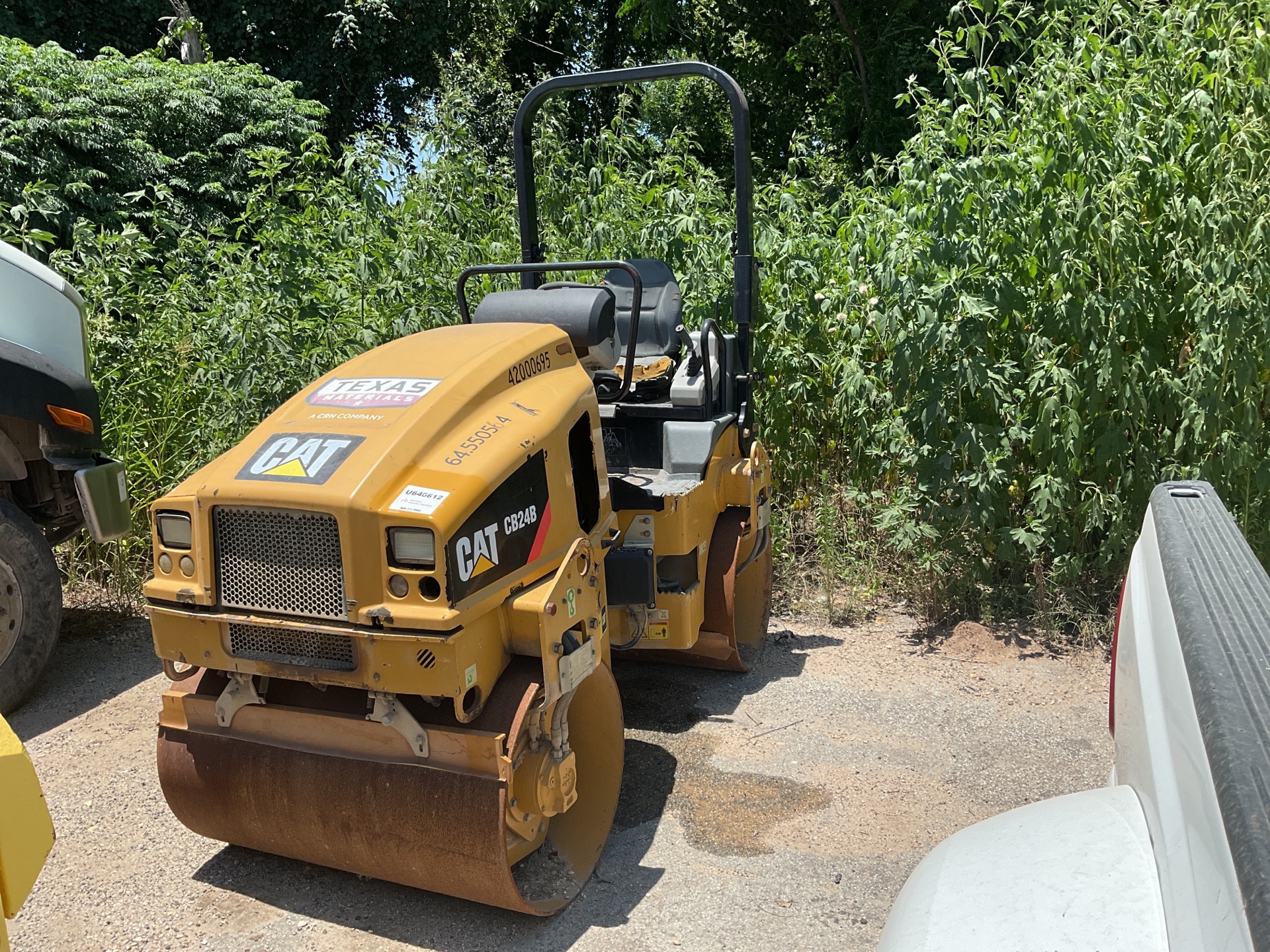 2016 Cat CB24B Double Drum Roller