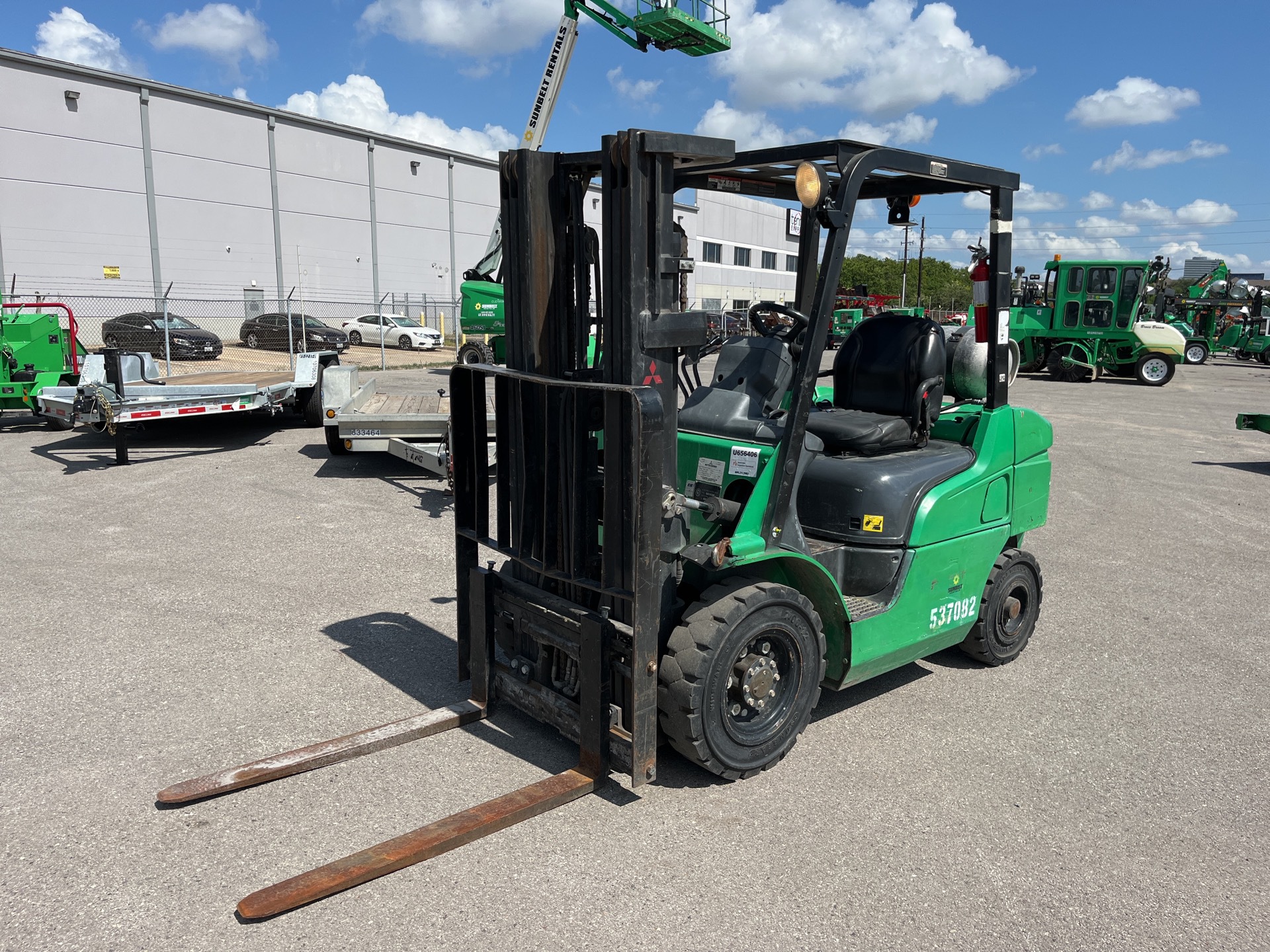 2013 Mitsubishi FG25N 4600 lb Pneumatic Tire Forklift