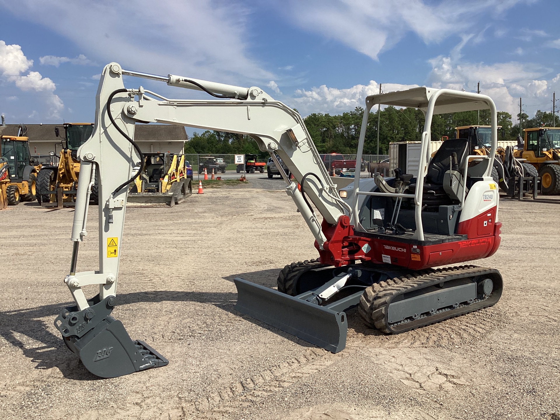 2015 Takeuchi TB240 Mini Excavator