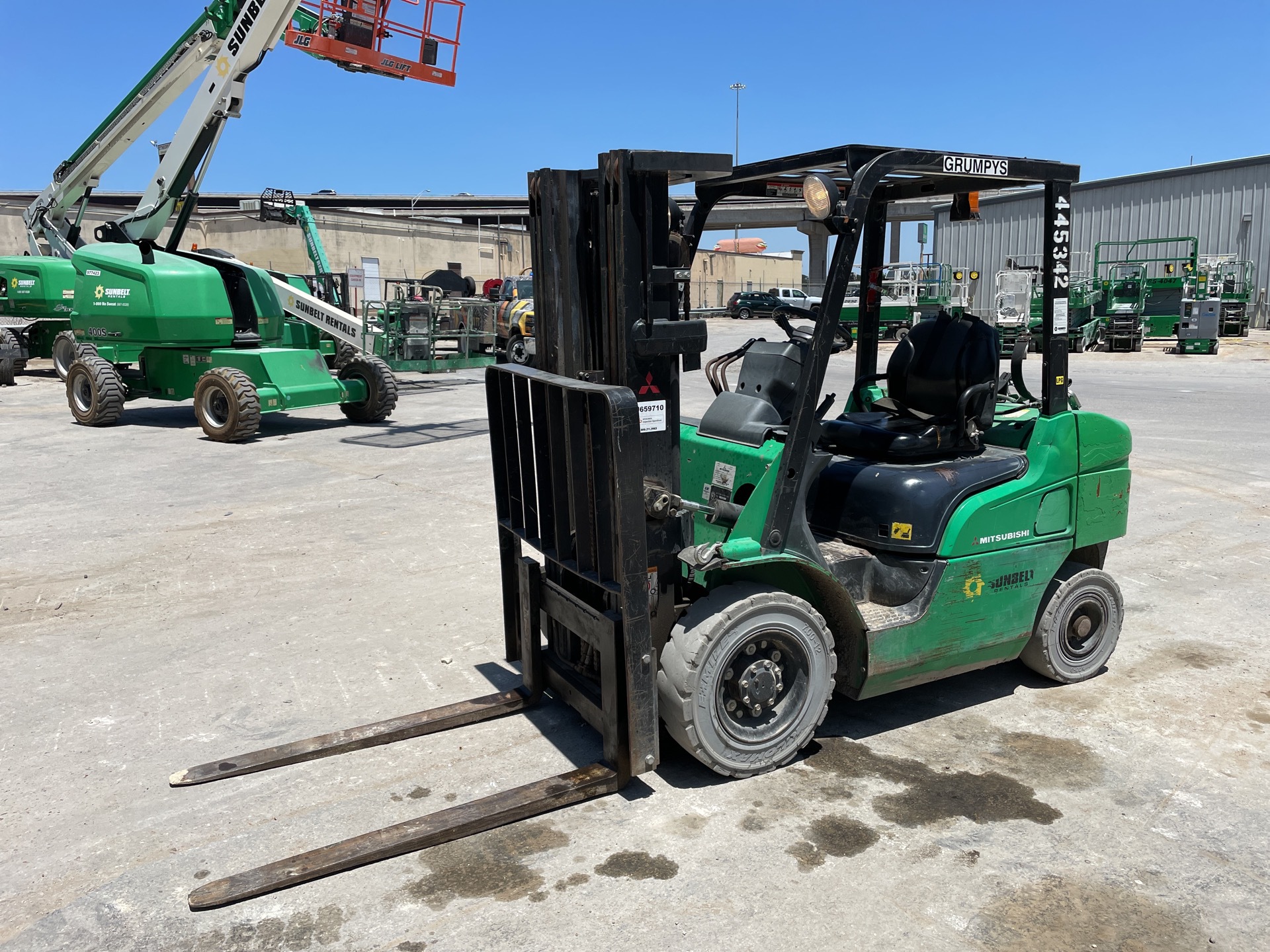 2012 Mitsubishi FG25N 4600 lb Pneumatic Tire Forklift