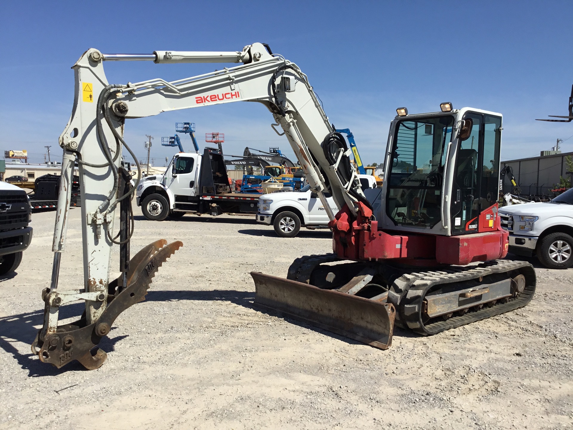 2016 Takeuchi TB280FR Tracked Excavator