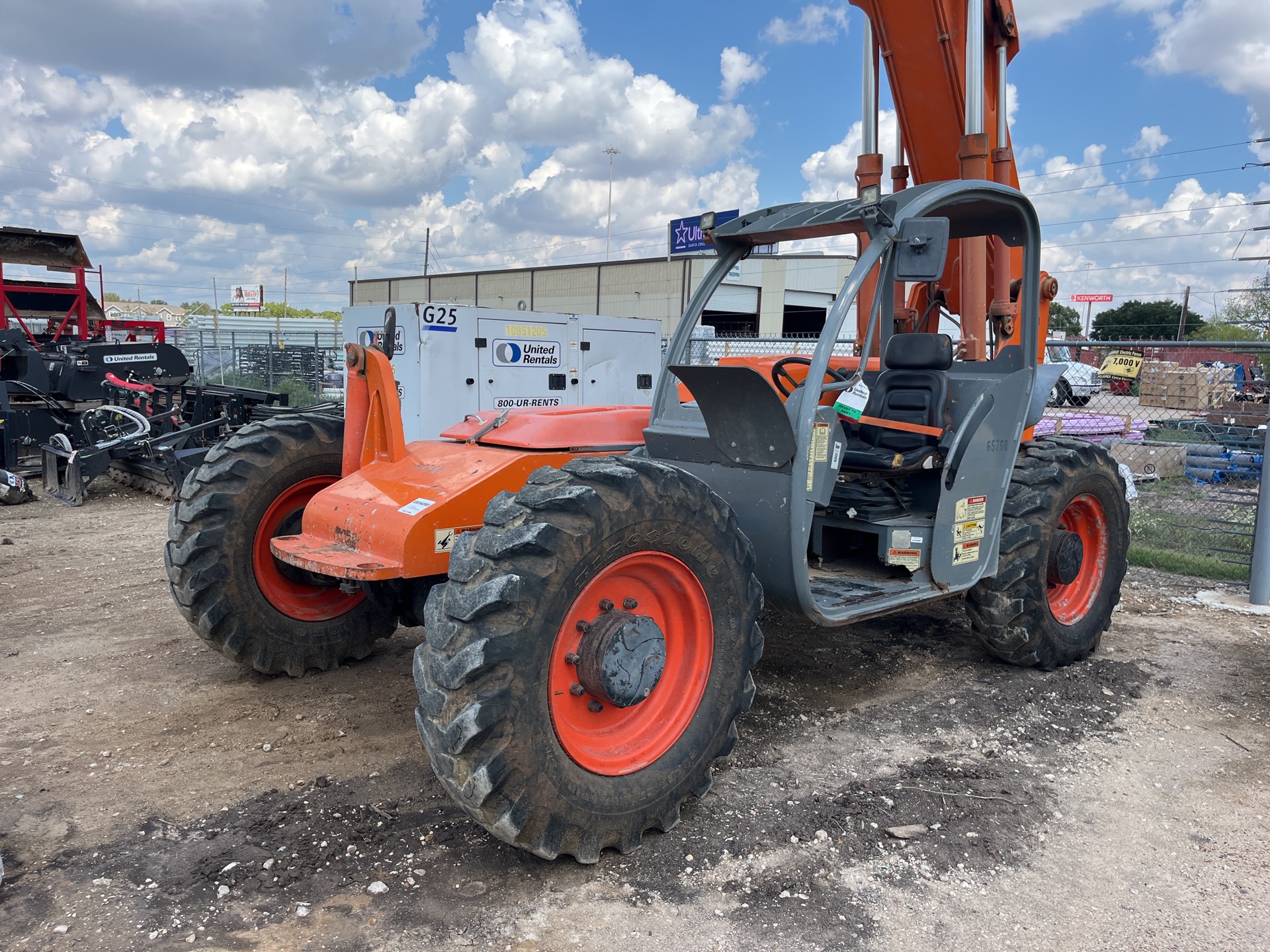 2007 Xtreme XRM-0842 Telehandler