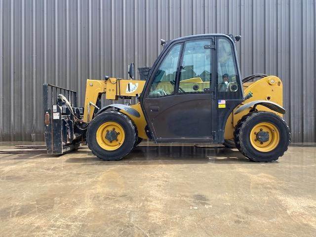 2013 Caterpillar TH255 Telehandler - 5500lb Capacity, 21ft Lift Height